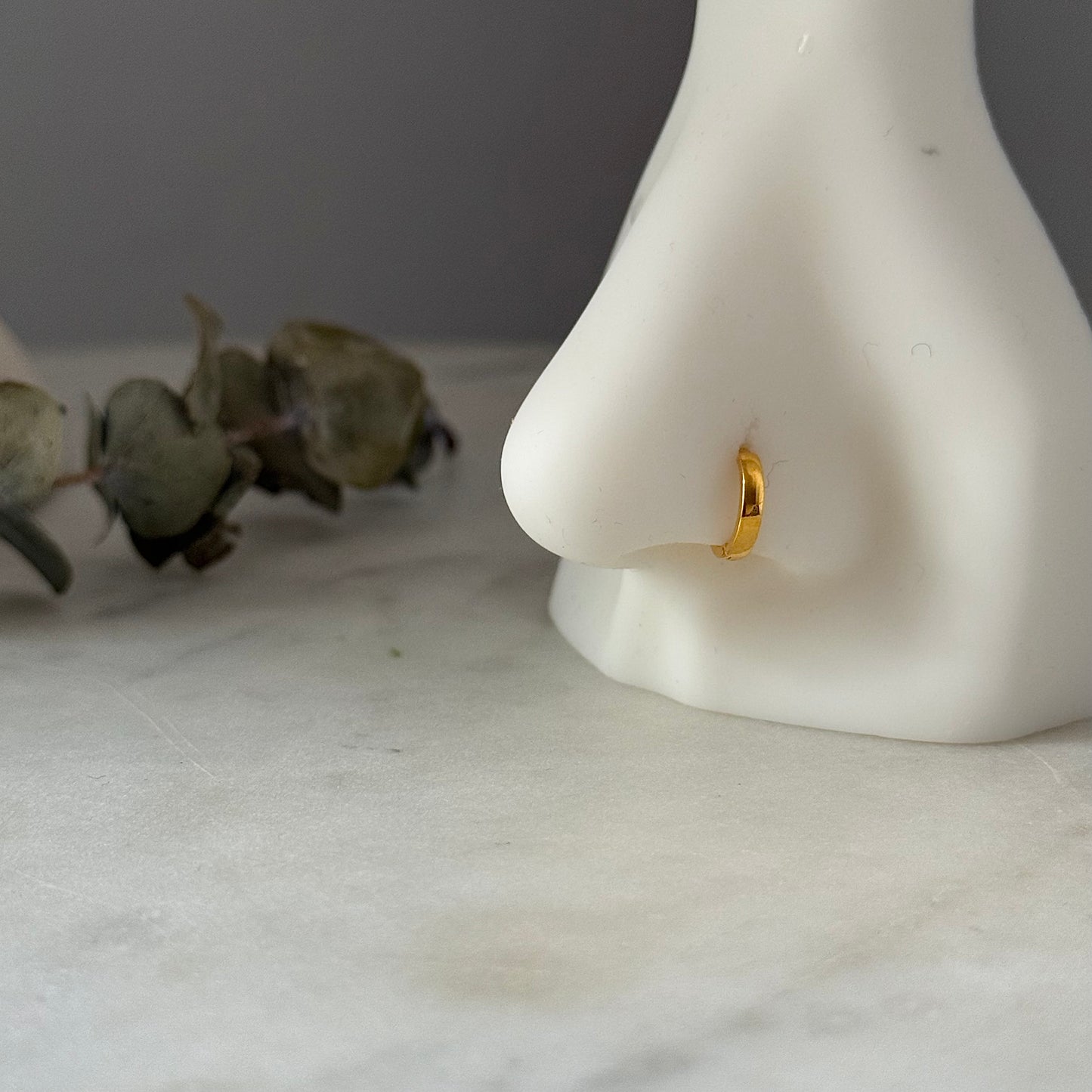 18ct gold plain hoop | 7mm