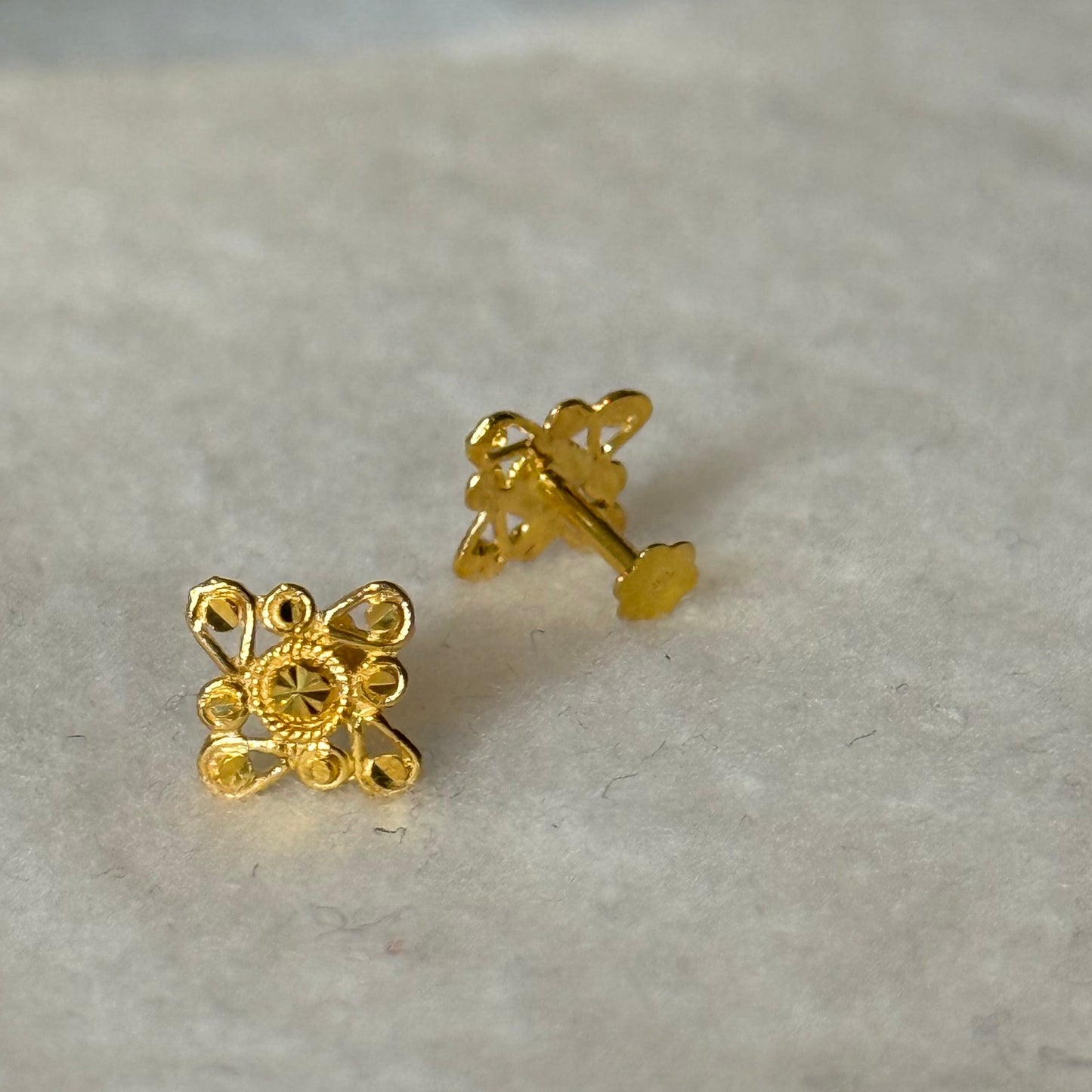 Damask | 18ct gold studs
