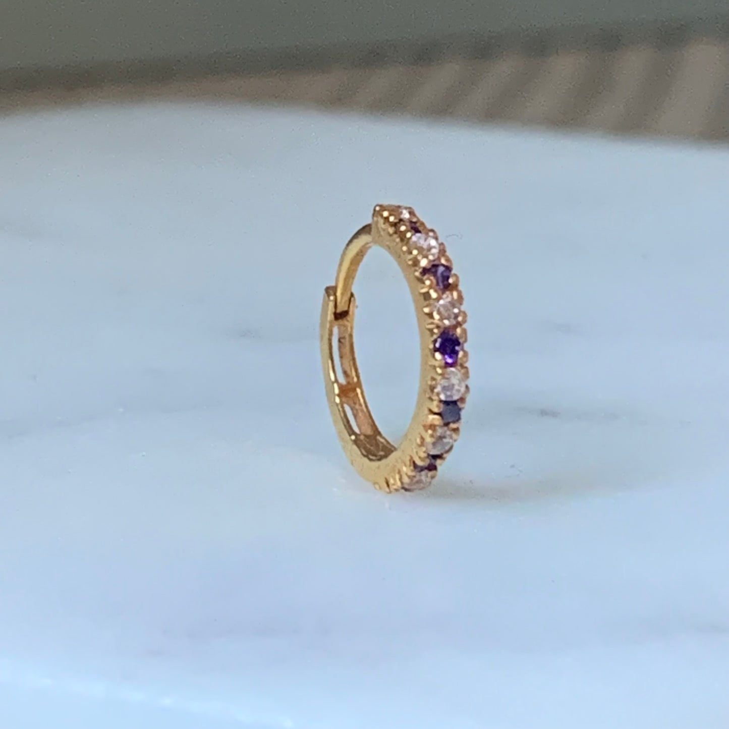 18ct Gold Hoop | Purple/Clear | 8mm