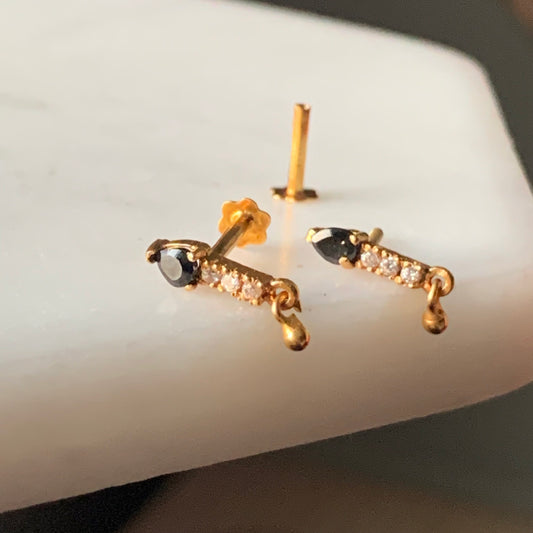 18ct Gold Dainty Stud Pair