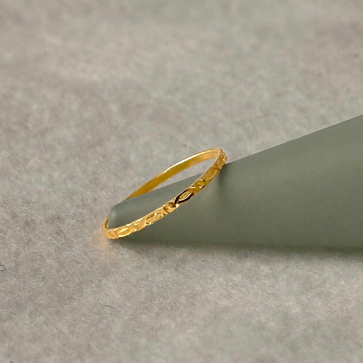 Heritage | 18ct gold band, size O