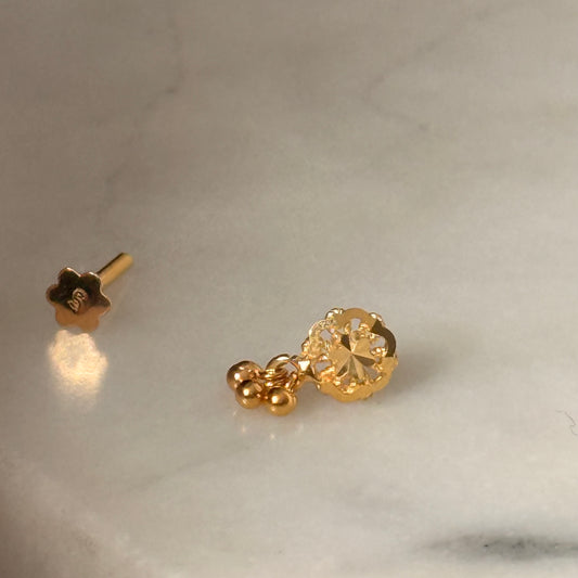 Mini Esme | 18ct dangly stud