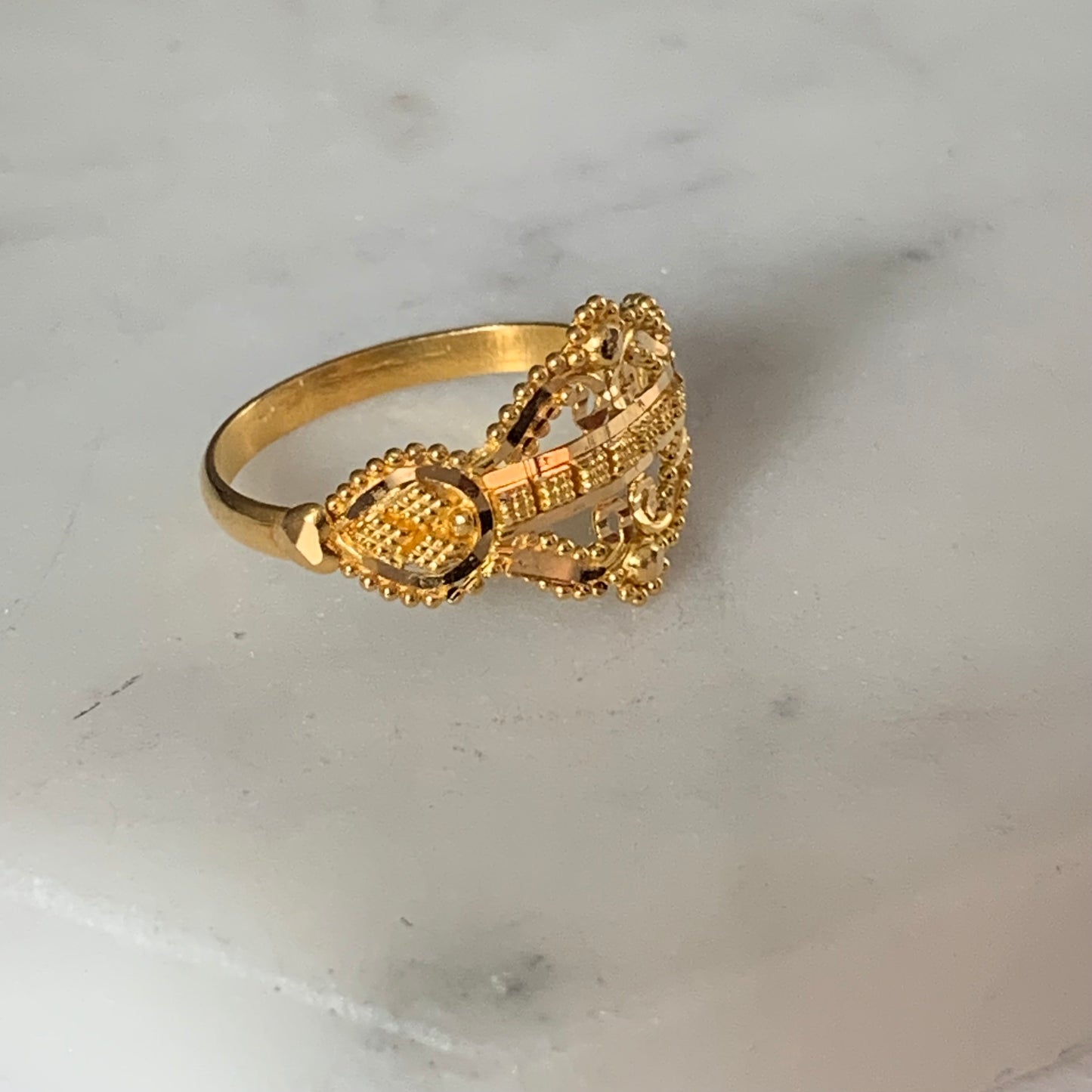 22ct gold ring | size M