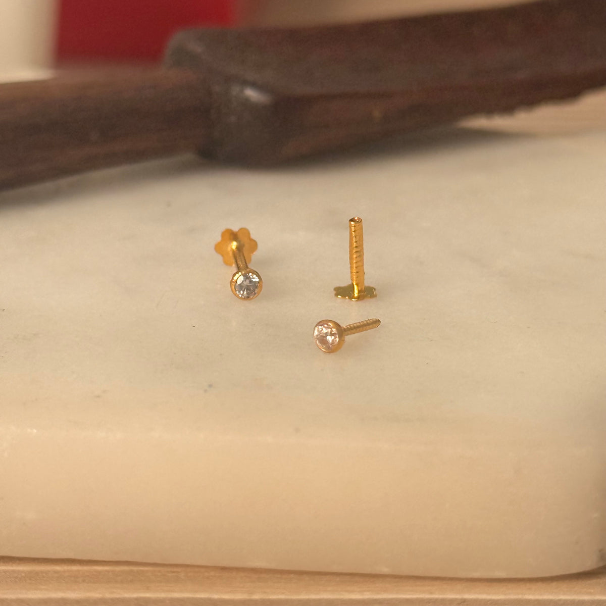 The Basic | 18ct Gold Rim Stud (2mm)