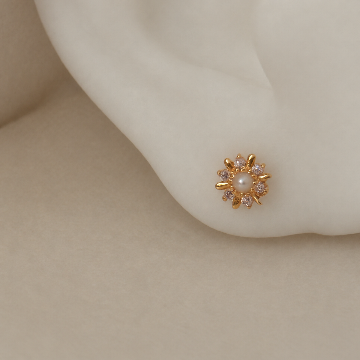Mayfair | Pearl Petal, (14ct)