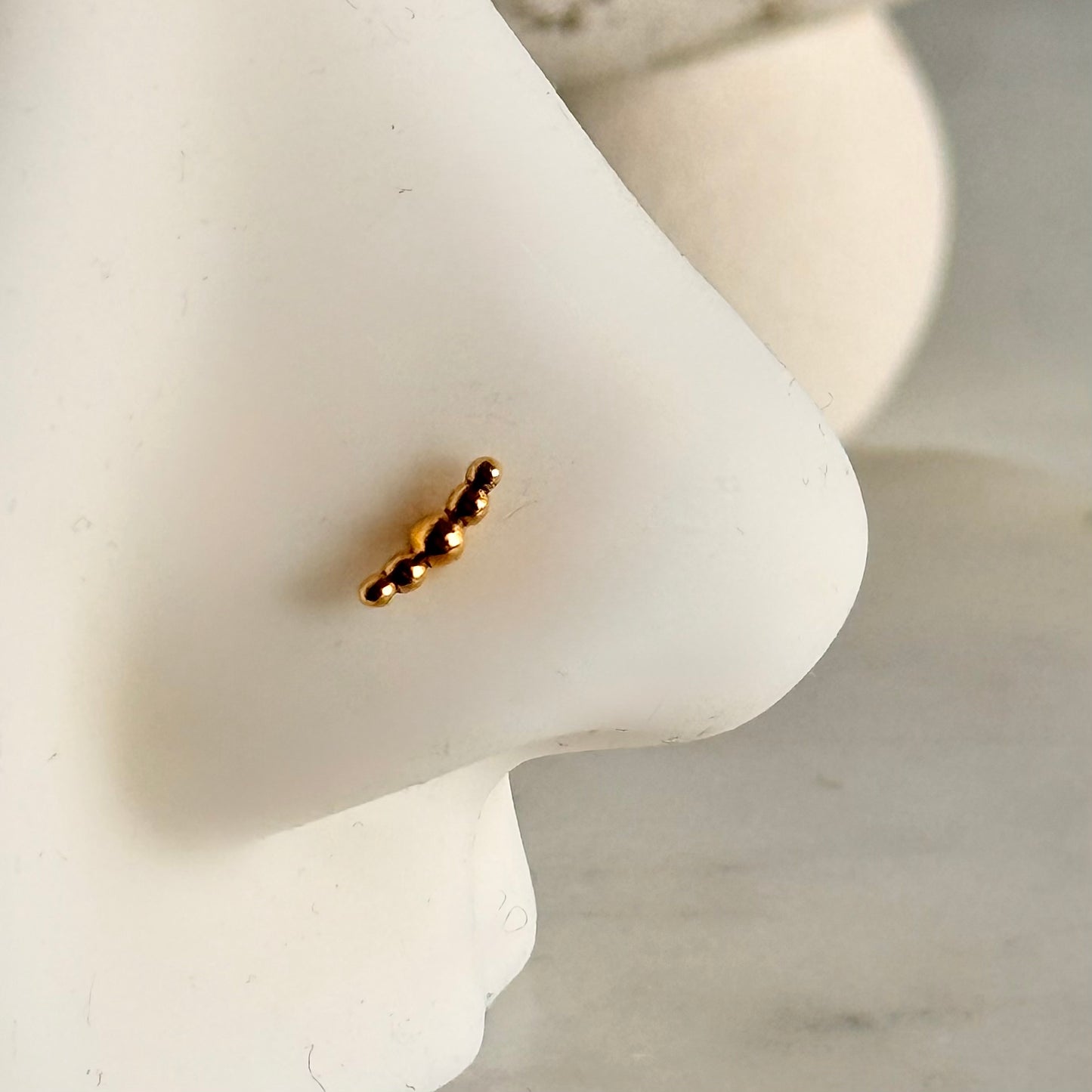 Dainty Ripple stud | 18ct gold