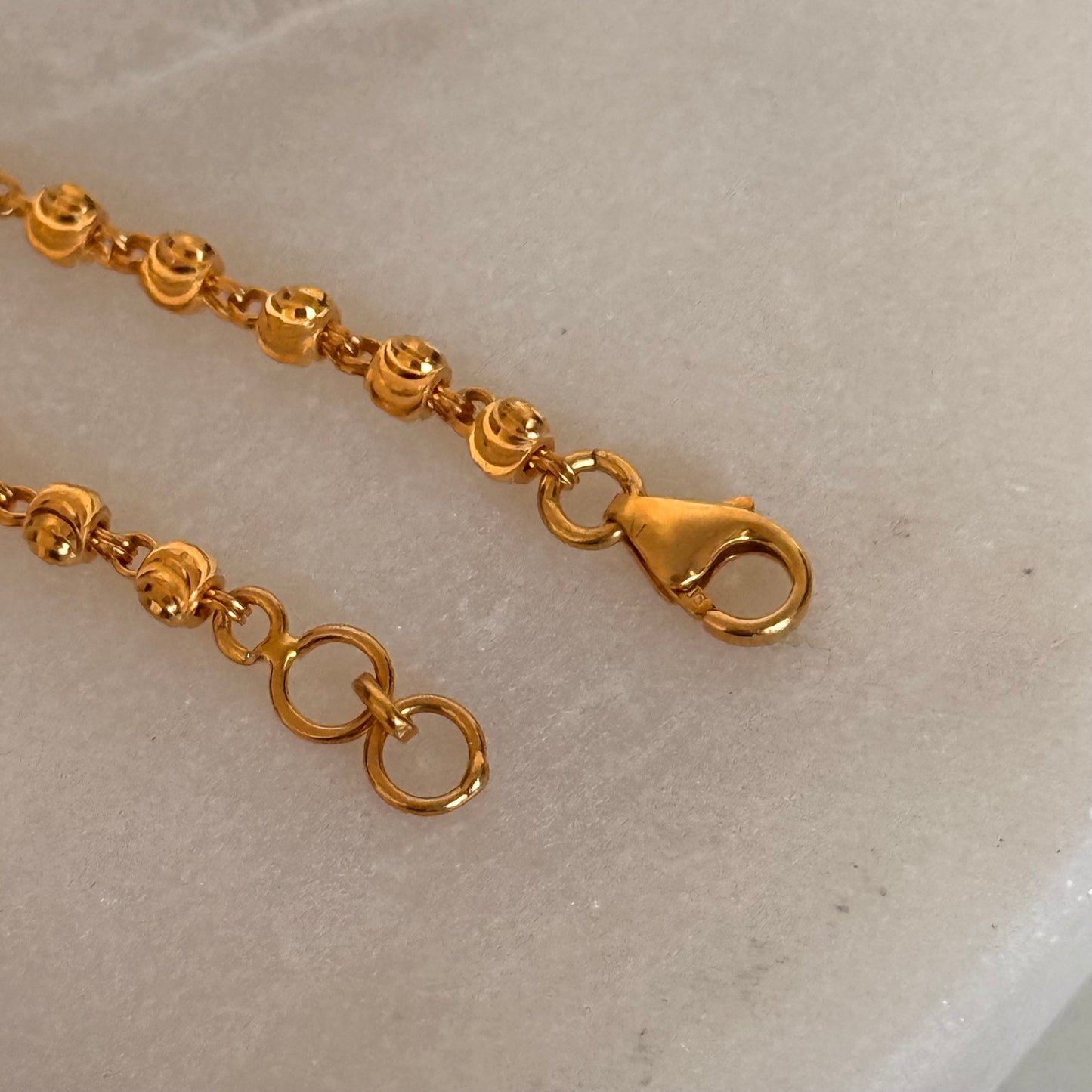 Rumaisah | 22ct gold beaded bracelet