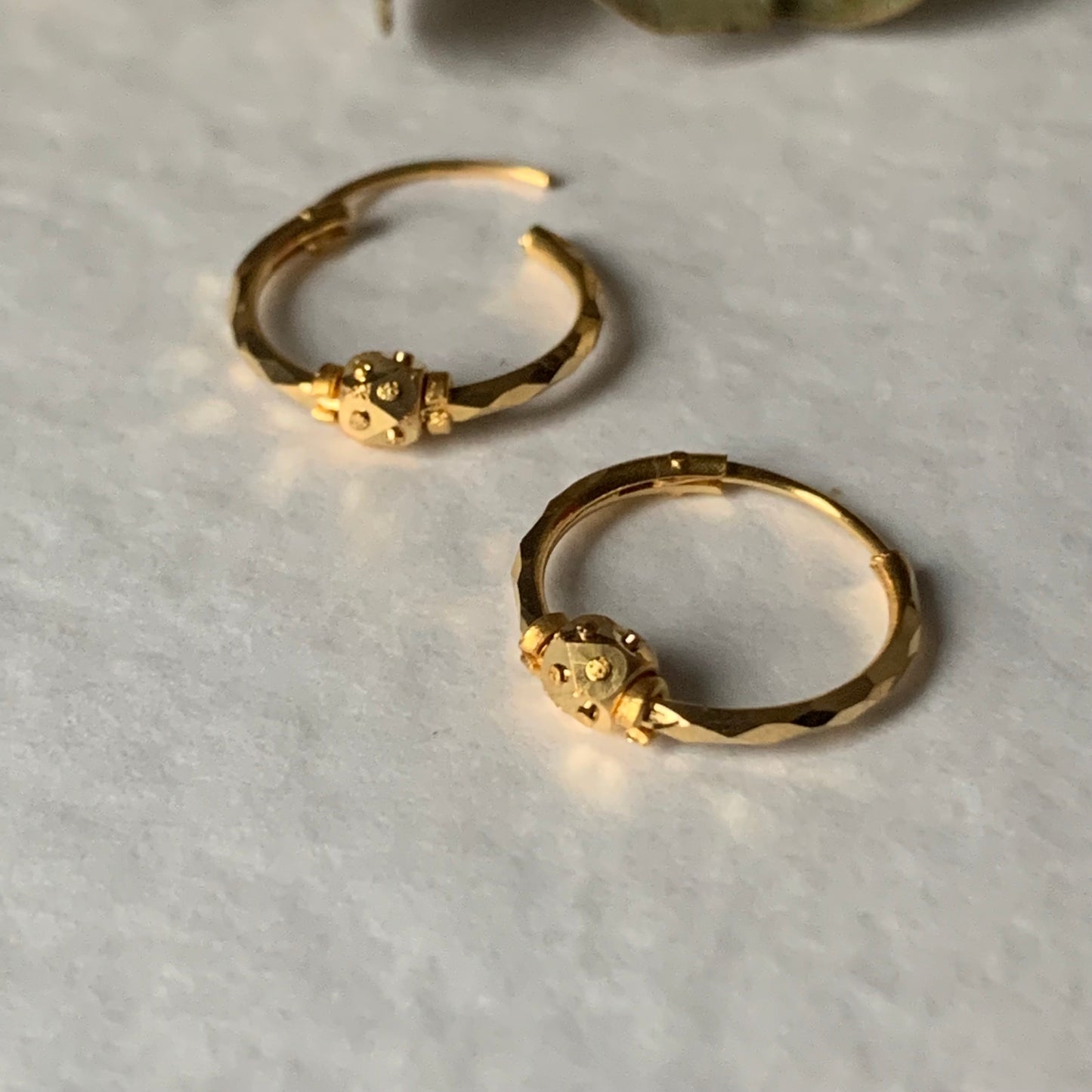 18ct gold hoop pair |12mm