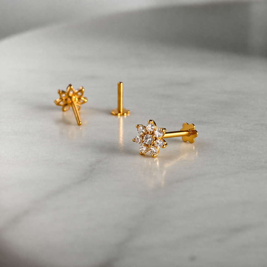 Belle, 18ct Gold Floral stud | 7mm