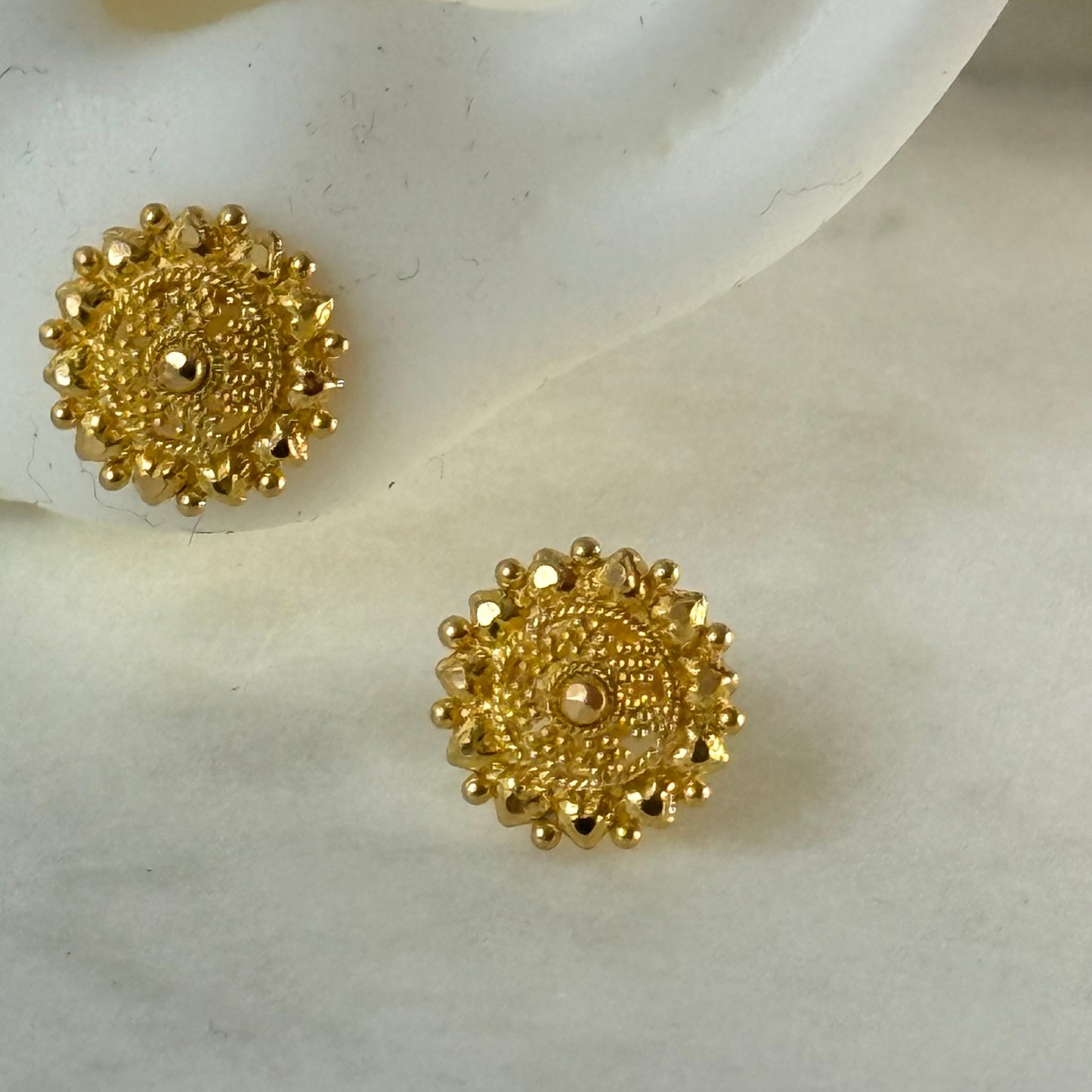 22ct Gold Stud Pair | 11mm