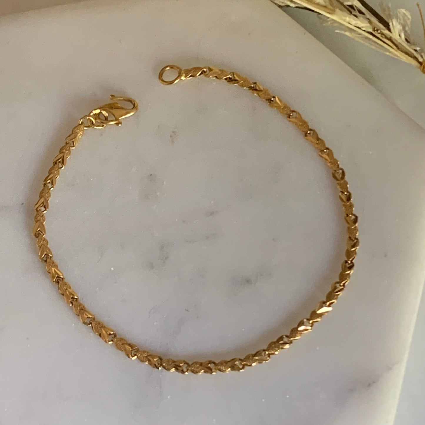 Classic 22 carat Gold Bracelet | 6.8 inches