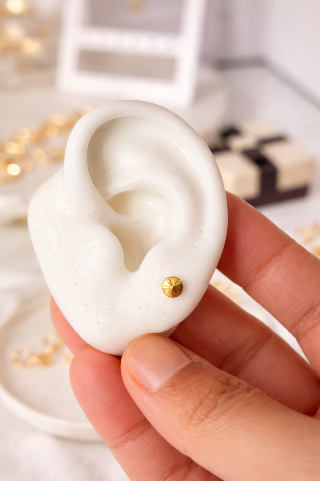 Disc studs | 18ct Gold, 5mm
