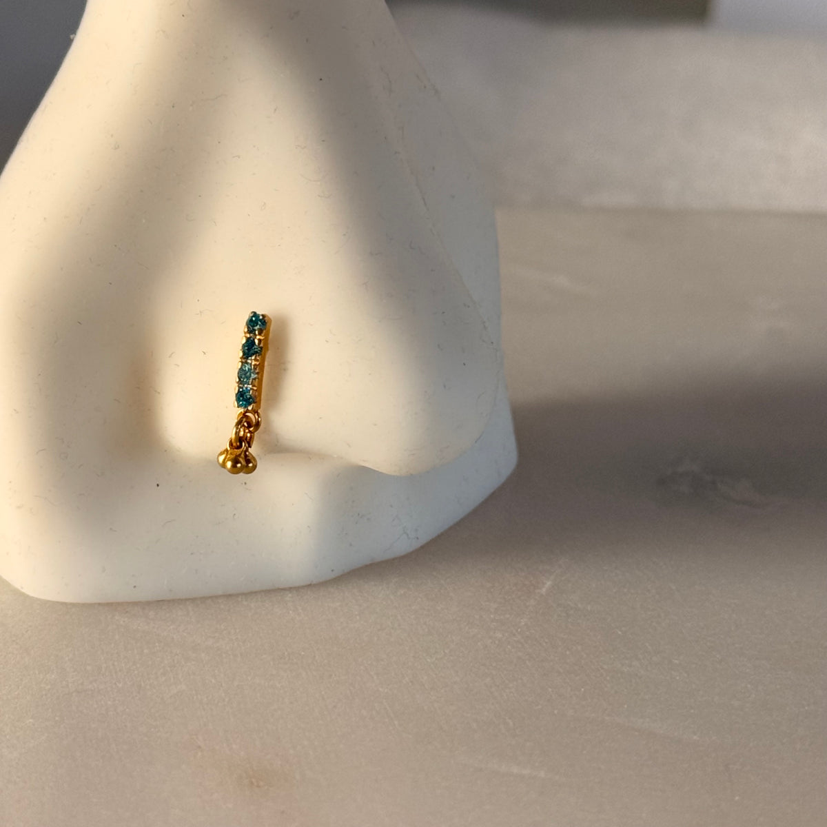 18ct Gold Drop stud (circa 2017)
