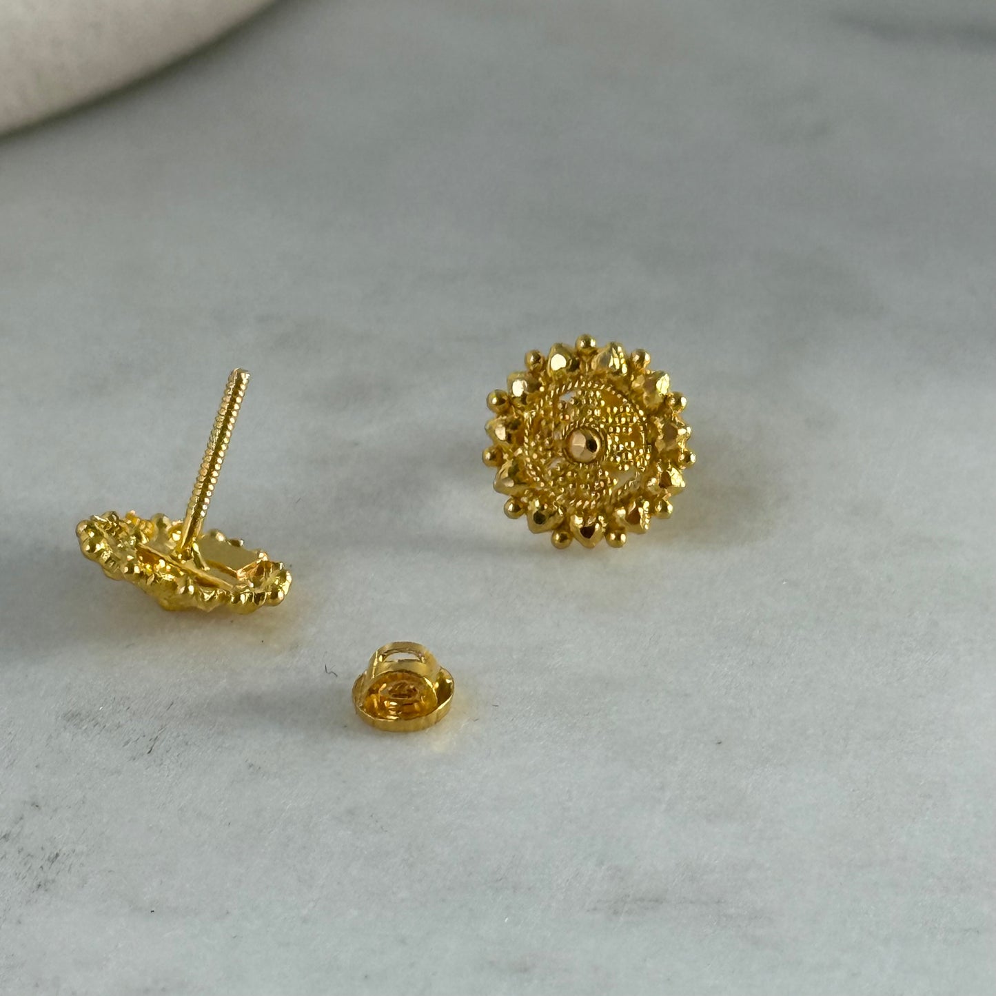 22ct Gold Stud Pair | 11mm