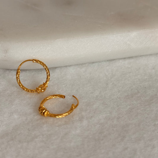 Jaipur | 22ct gold hoop pair | 10mm