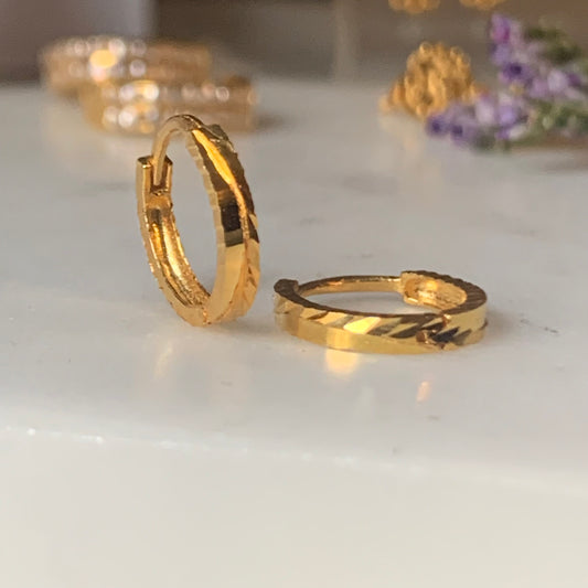 18ct Gold Huggies Pair | 8mm