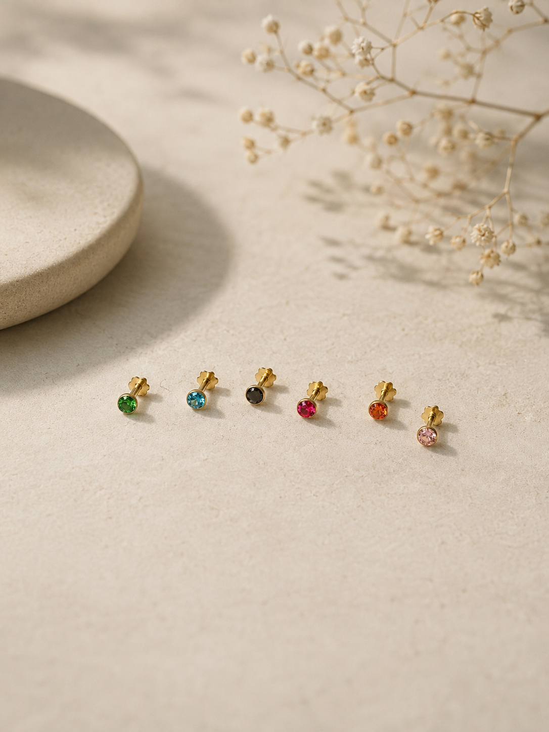 Autumnal | Mini Sunset, 18ct stud, 2.5mm