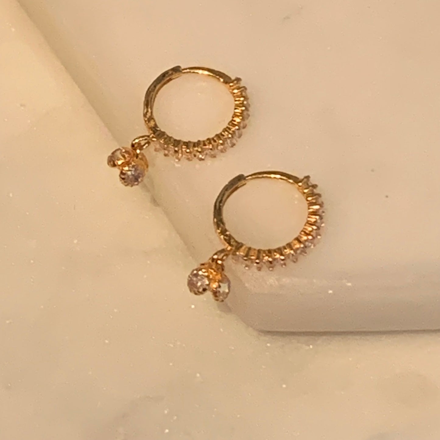 18ct Gold Huggies | 8mm