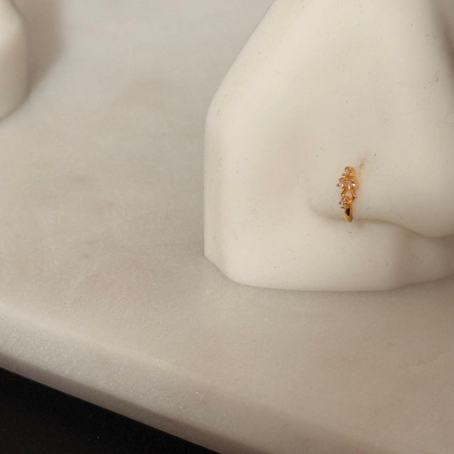 Olive I | 18ct gold drop stud