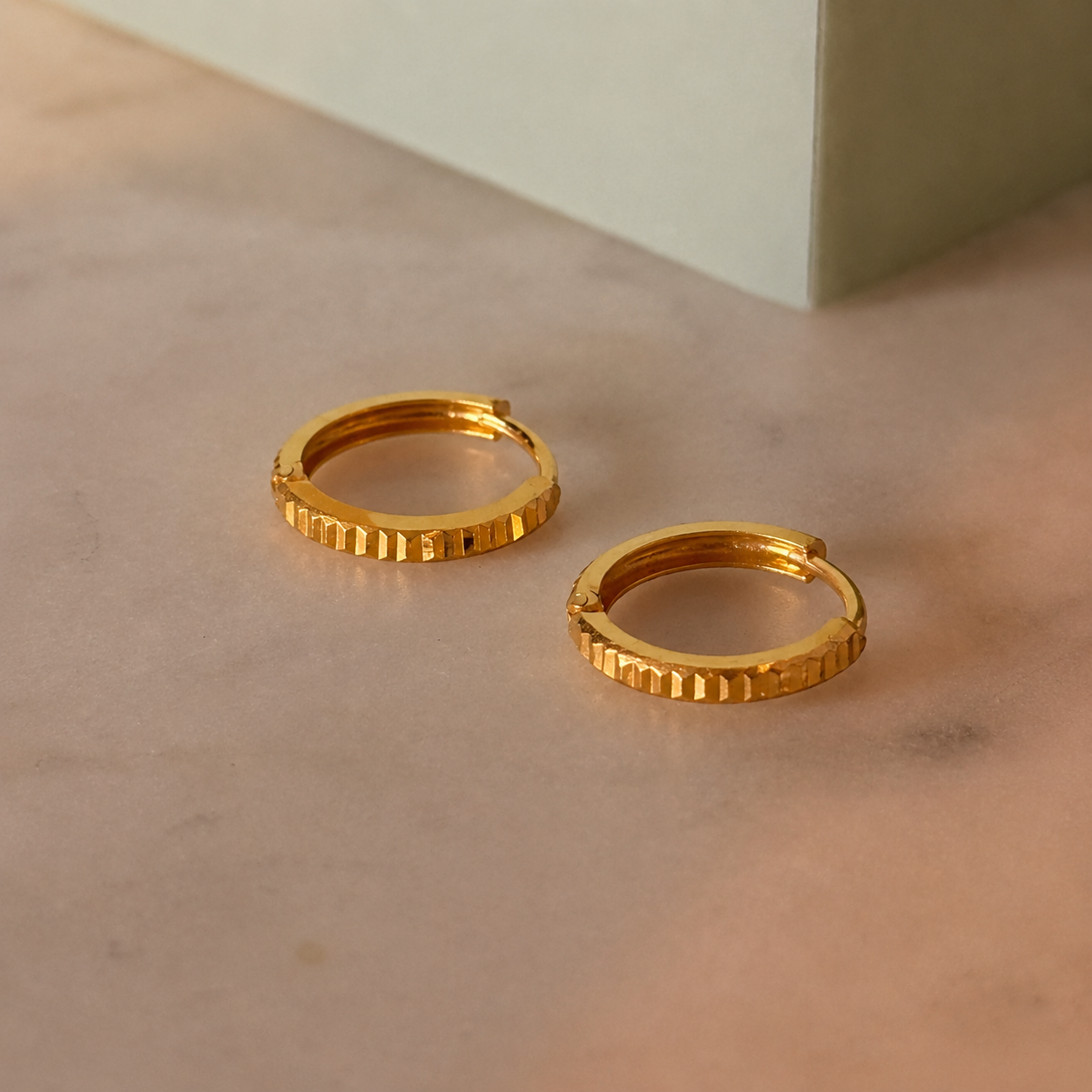 Liliana | 18ct Gold Huggies (8.8mm)