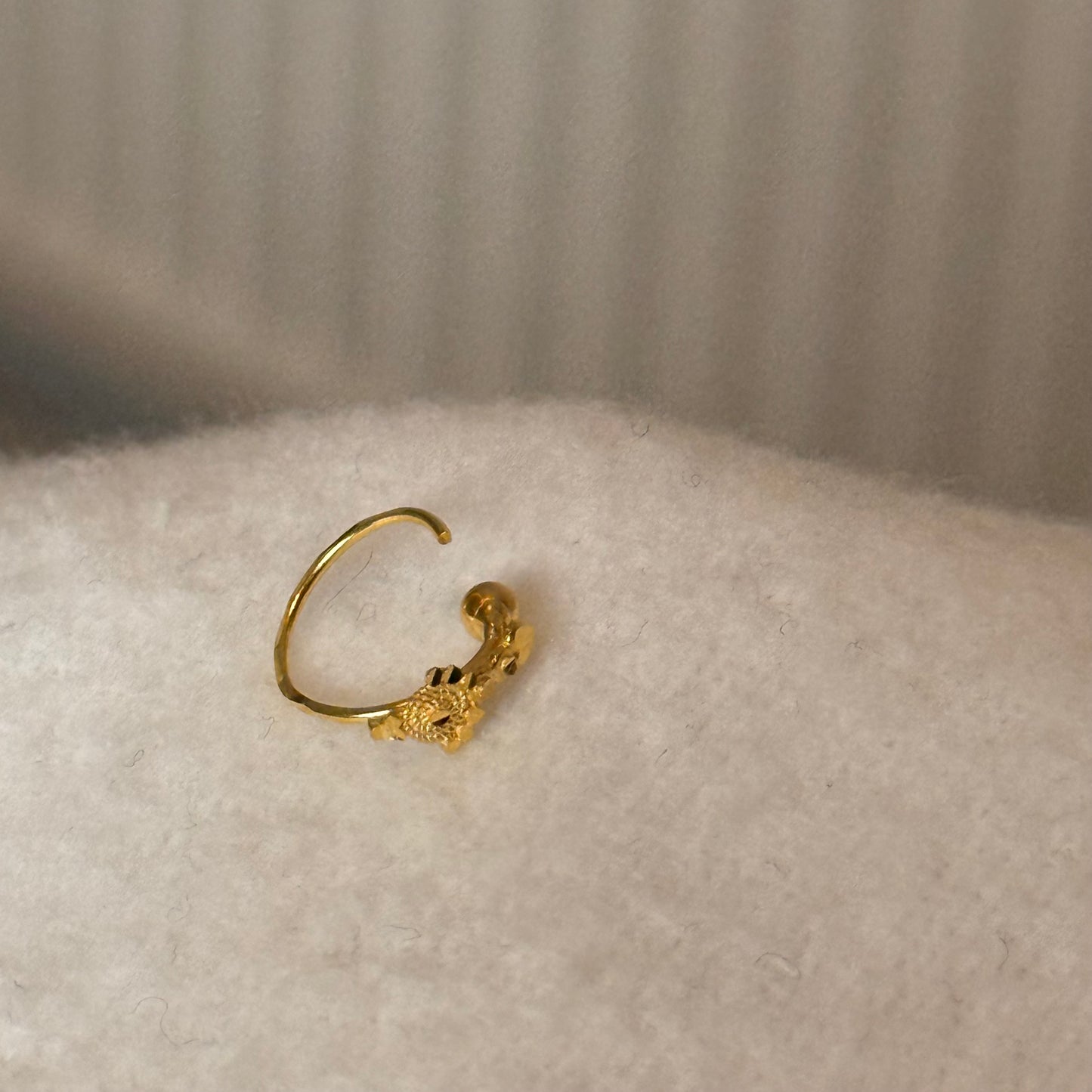 Nathni - 18ct gold hoop