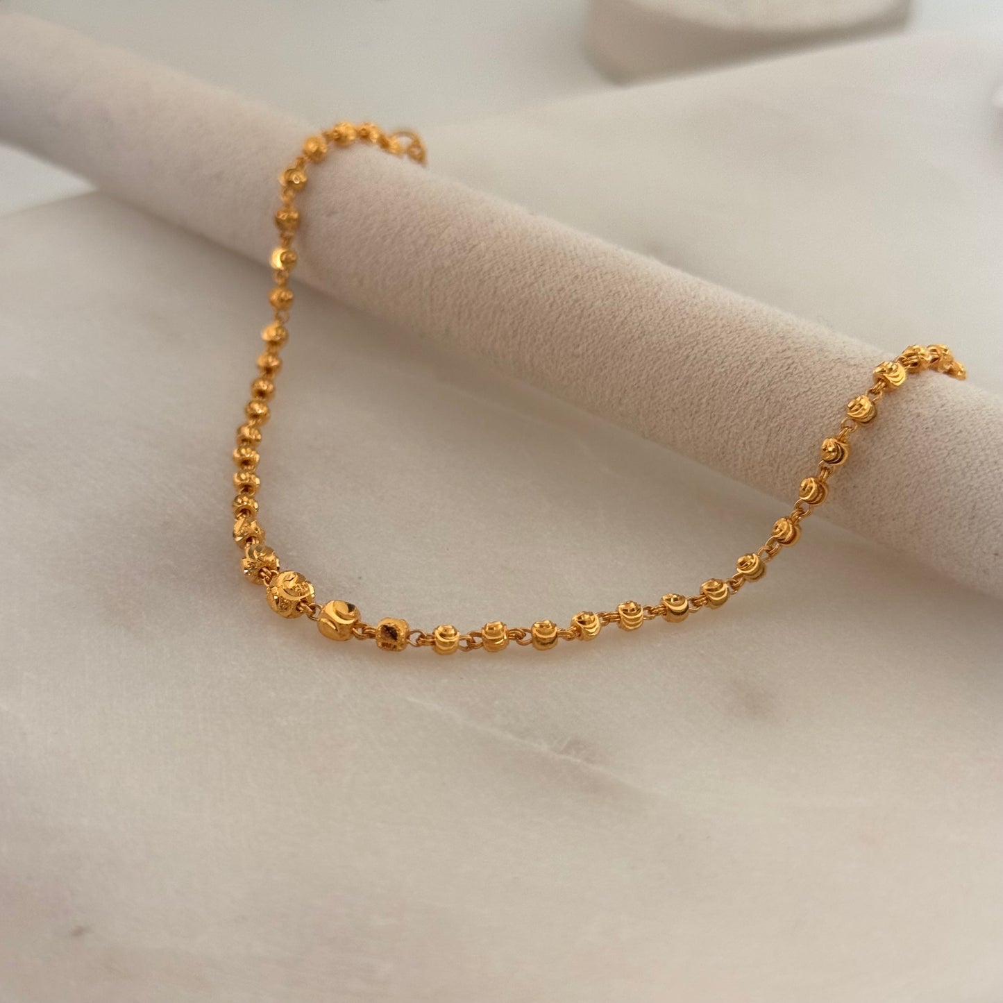 Rumaisah | 22ct gold beaded bracelet