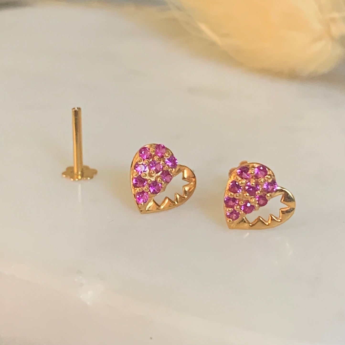 18ct Gold Heart Stud Pair