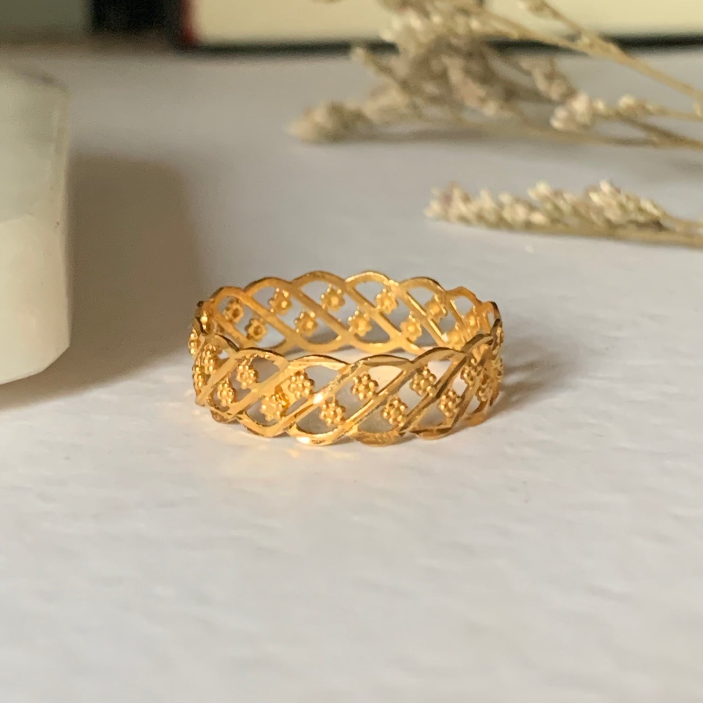 22ct Gold Band Ring | size O