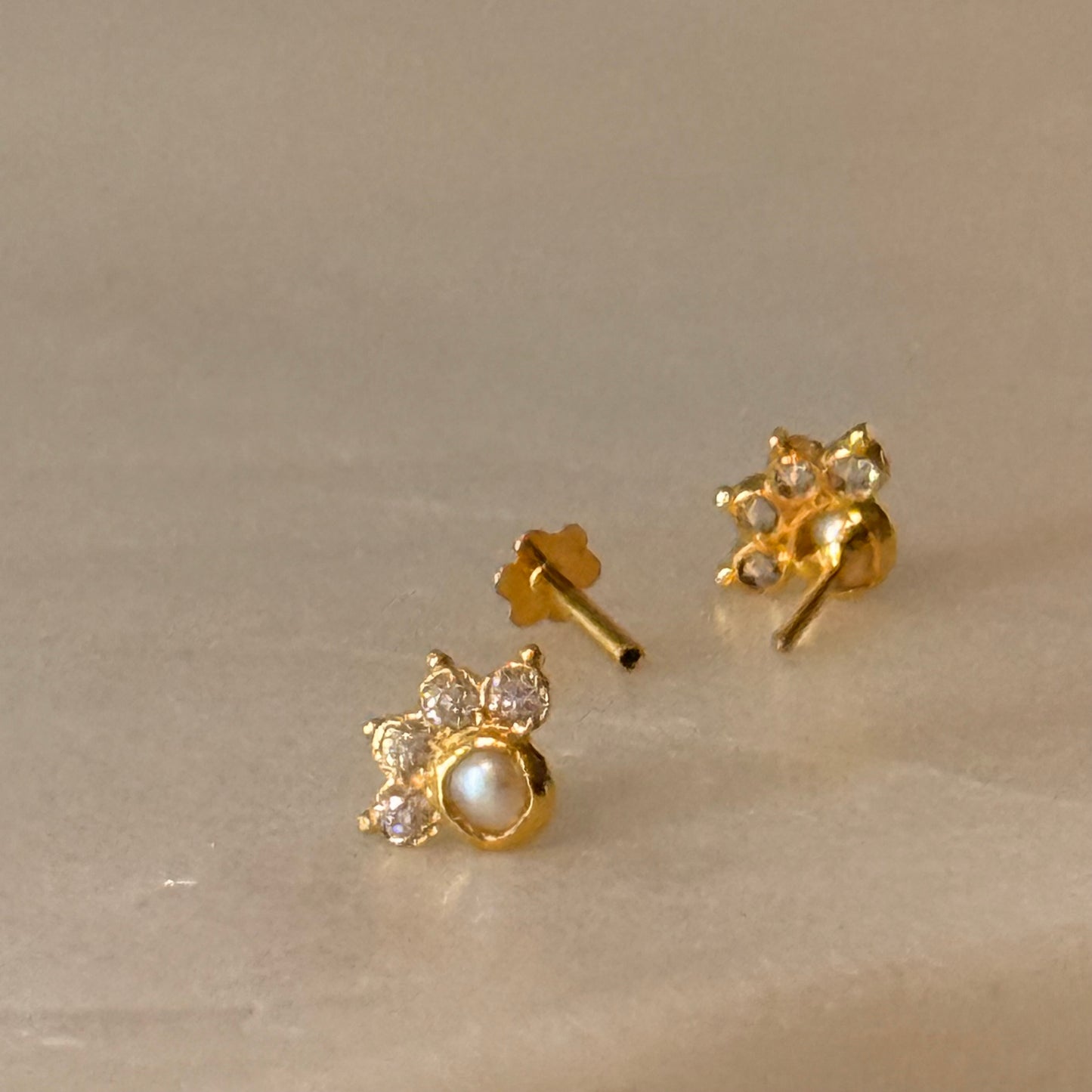 Whimsical Petite Pearl | 18ct gold