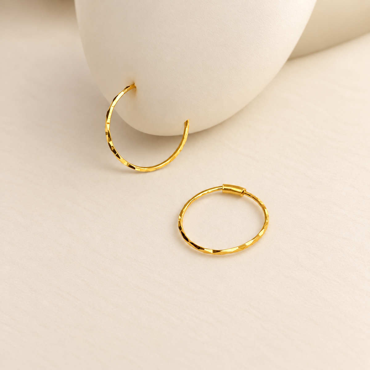 The Basic, 18k gold hoop pair | 13mm