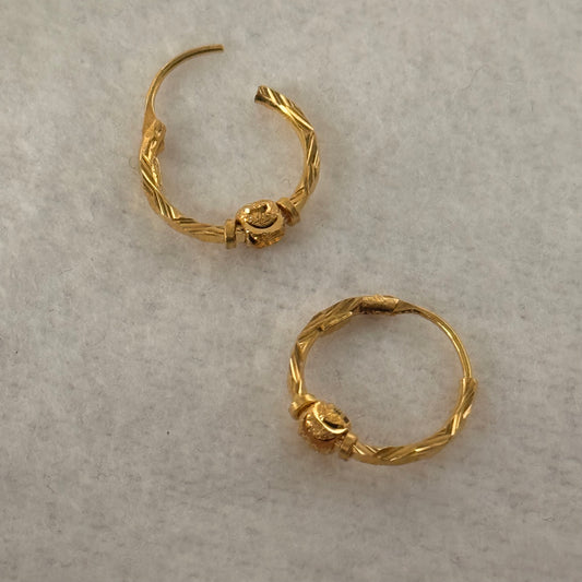 22ct gold carved hoop pair | 10mm