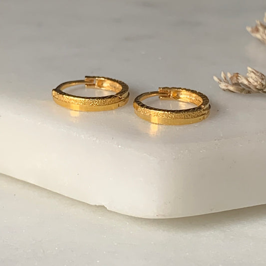 18ct Gold Huggies | 8mm