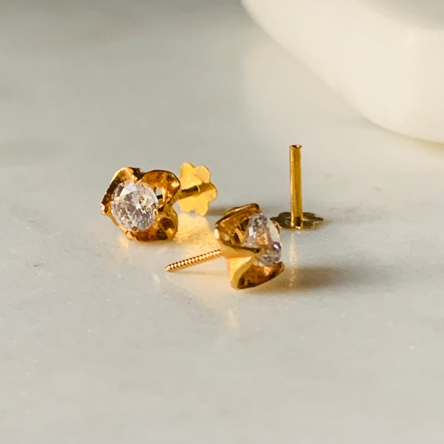 18ct Gold Cubic Stud pair | 7mm