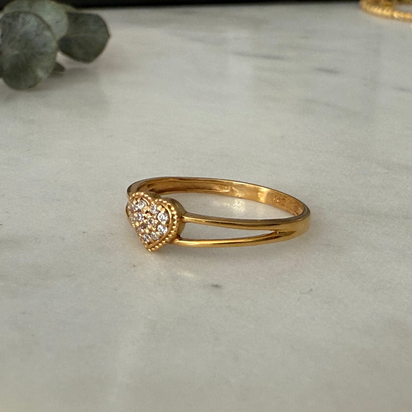 22ct gold heart ring | L