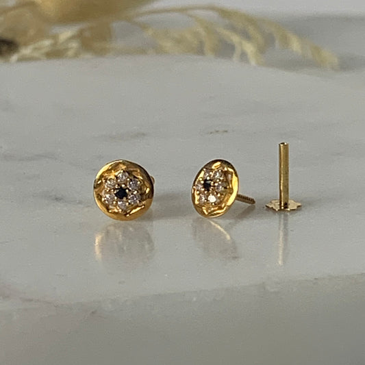 18 carat gold stud pair | 6mm