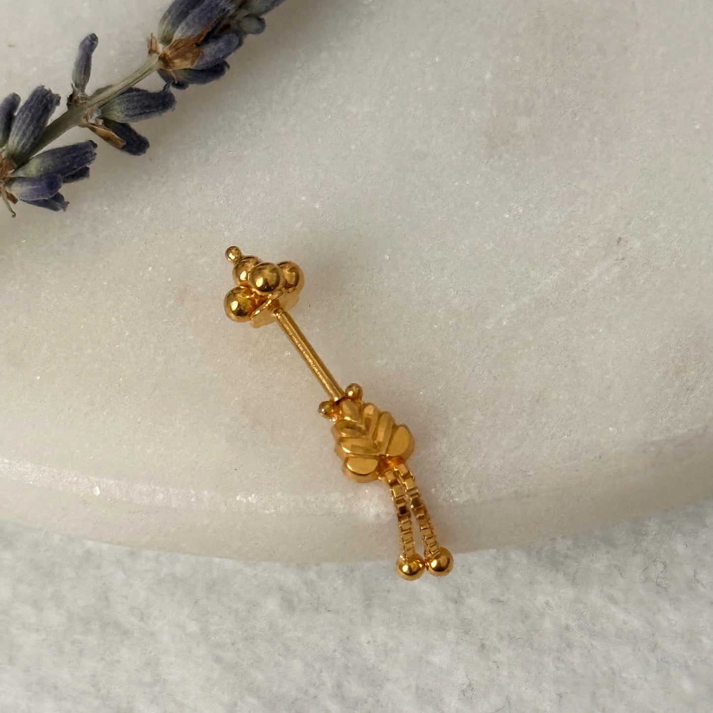 Autumnal | 18ct Gold - Leaf (Forward helix)