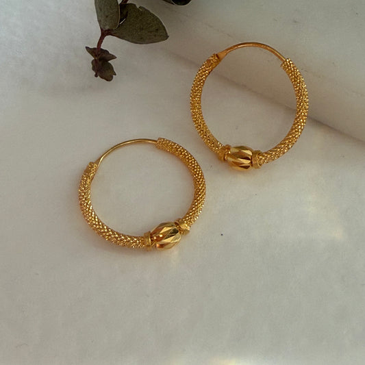 22ct gold hoop pair | 19mm (1)