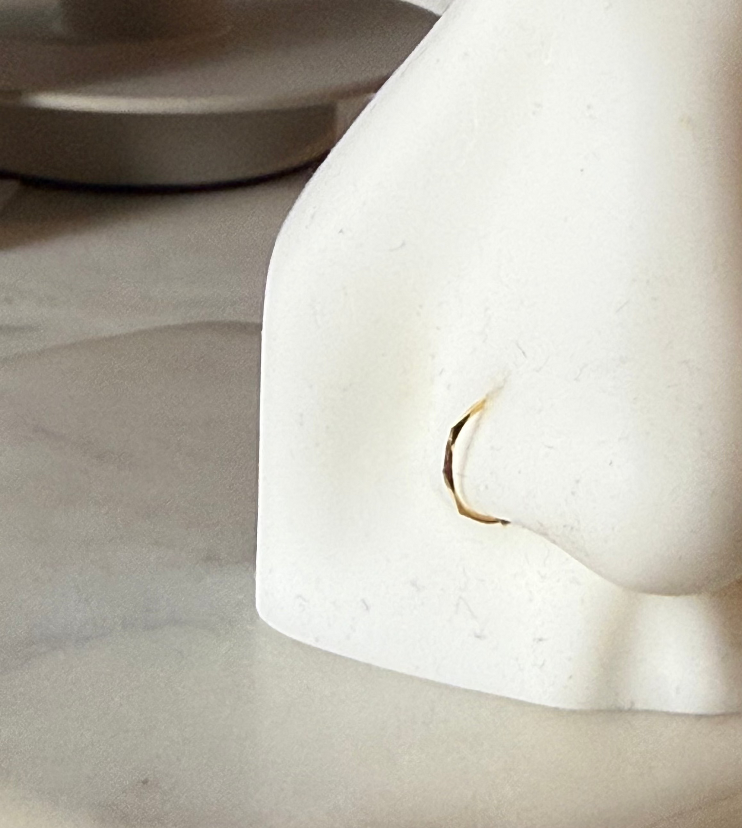 18ct gold tiny hoop | 6mm