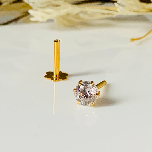 18ct Gold Claw Stud with CZ