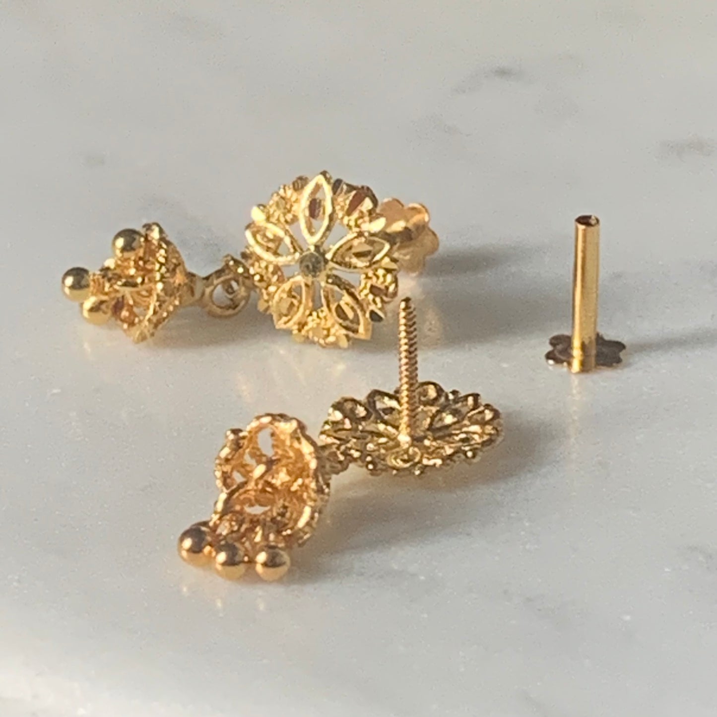 18ct Gold Jumka Stud Pair (Flat Screw Back)