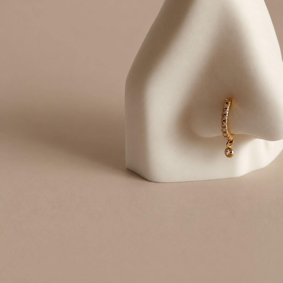 Classic Drop Huggies | 18ct (8.2mm)